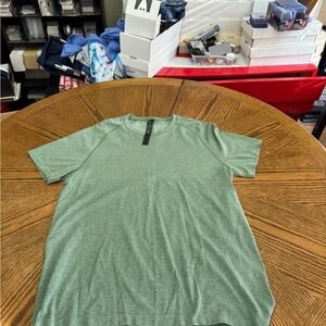 lululemon athletica Green Short Sleeve Tee